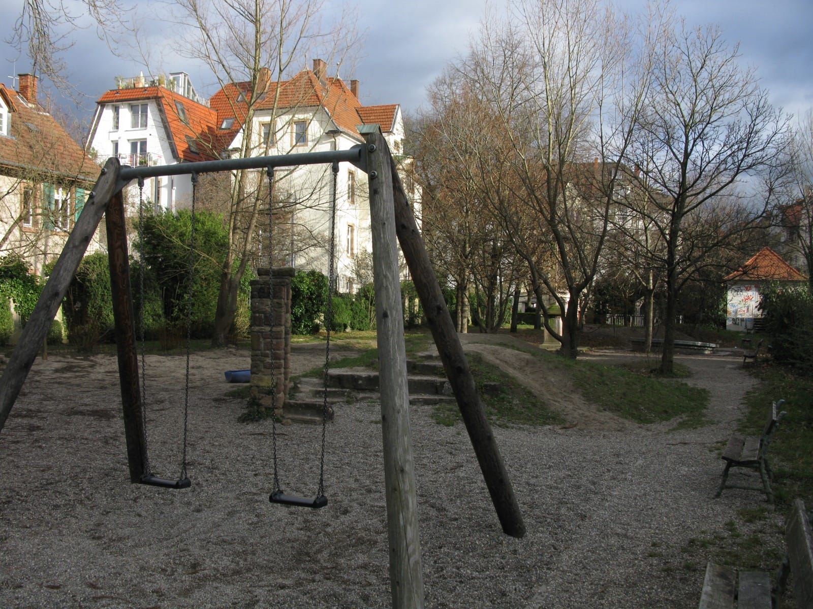 Alter Wiehre-Friedhof in Freiburg - parkartiger Erinnerungsort, Hinrichtungsstätte der Revolutionäre von 1849