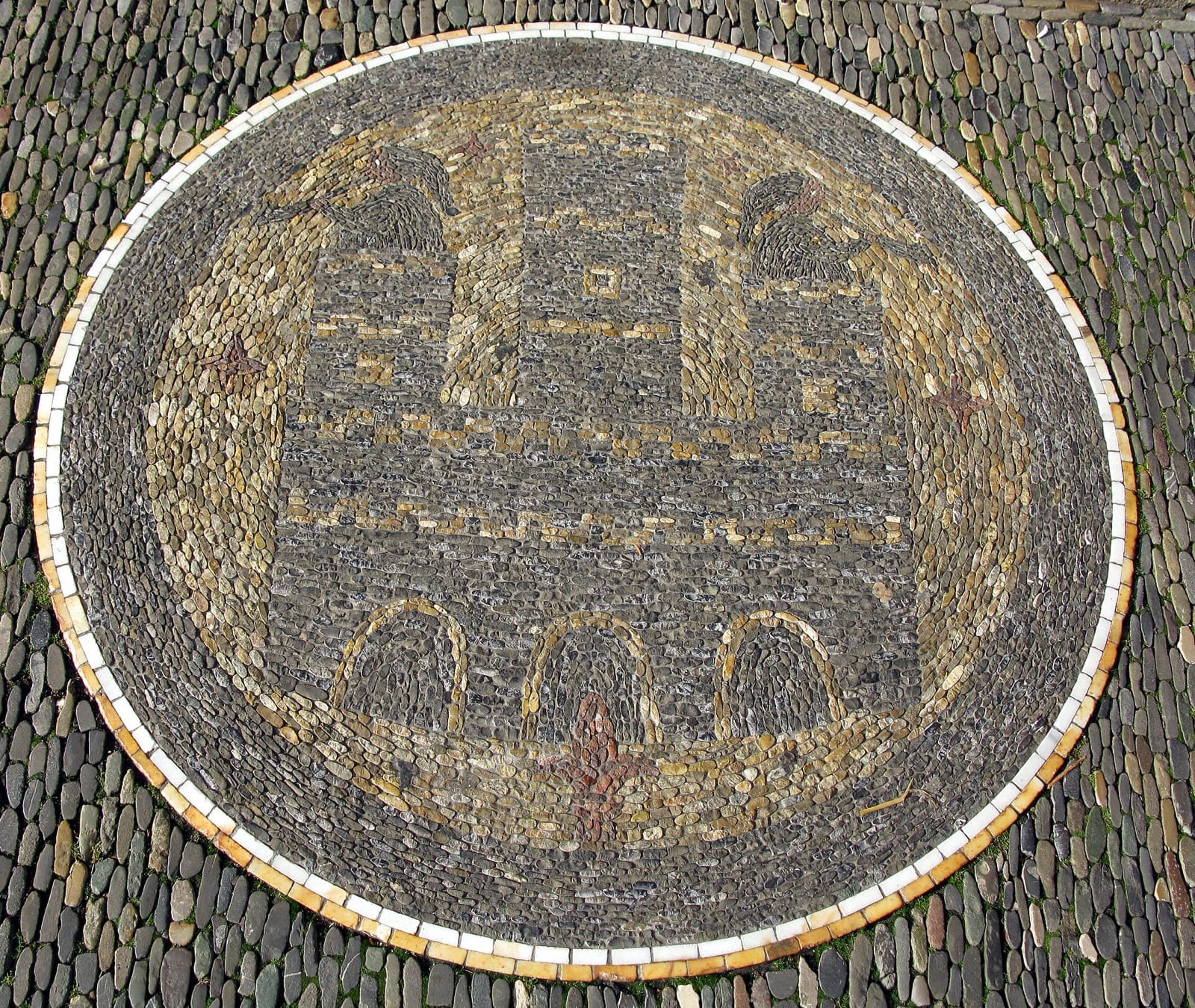 Wasserschlössle im Freiburger Sternwald - Trinkwasserspeicher von 1896 mit drei Zinnentürmen